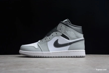 Hyperoad 1 Grey” Jordan Smoke “Light Air Mid 0821